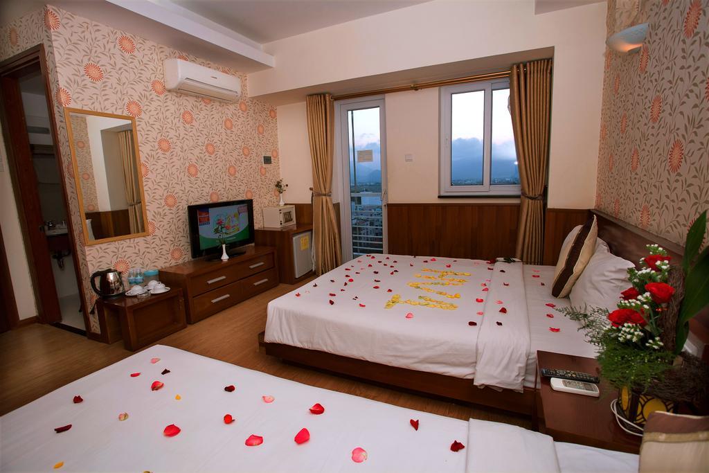Golden Rain Hotel - Hoang Vu Nha Trang Exterior photo